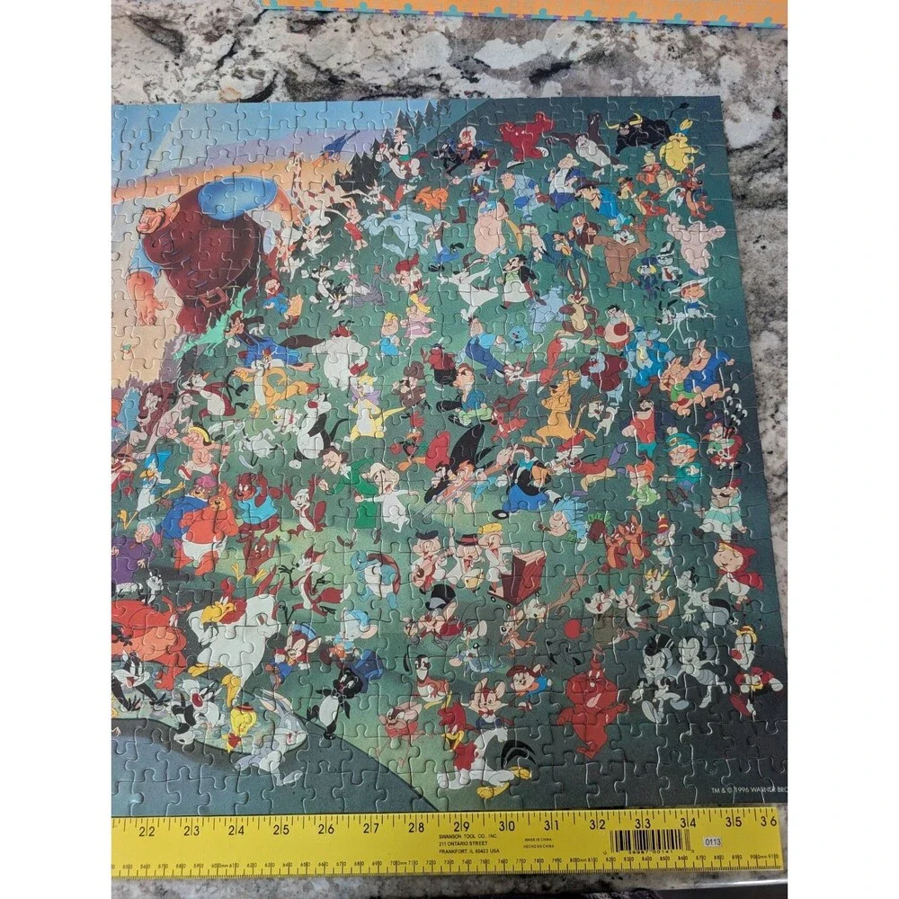 1996 Warner Bros cartoon characters 1000 piece jigsaw puzzle Rare Find, Vintage